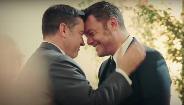 Tiziano Ferro se convierte en padre de dos bebés junto a su esposo