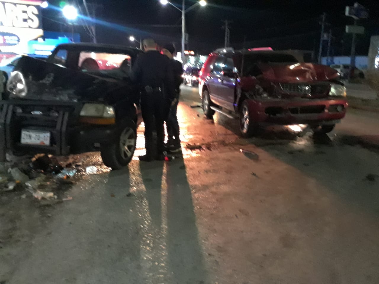 Camioneta provoca fuerte choque en Palmares y huye del sitio