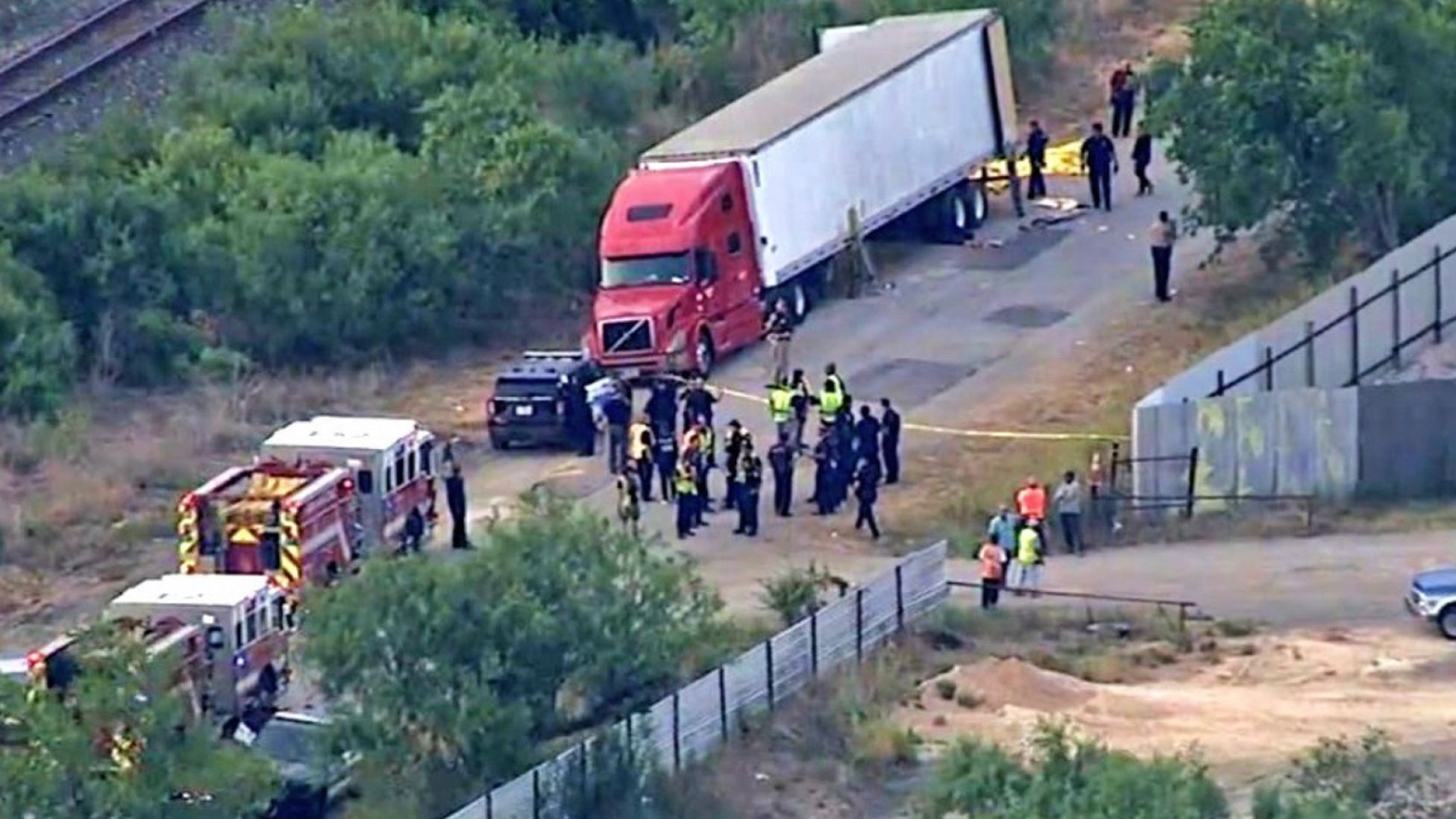 Van 26 mexicanos muertos en tráiler