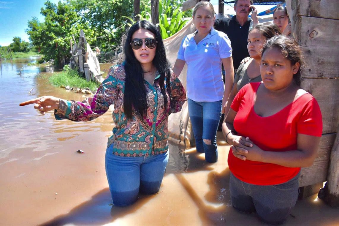 Alcaldesa recorre inundaciones