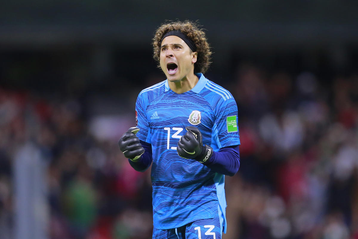 FIFA coloca a «Memo» Ochoa como uno de los mejores del mundo