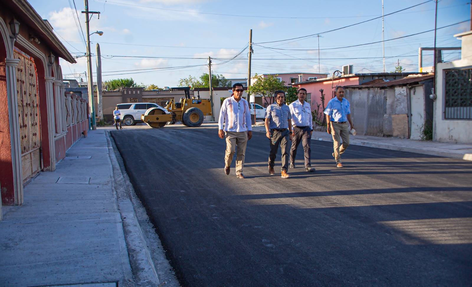 Sigue Gobierno de Matamoros avanzando en pavimentación; alcalde Mario López supervisa obras