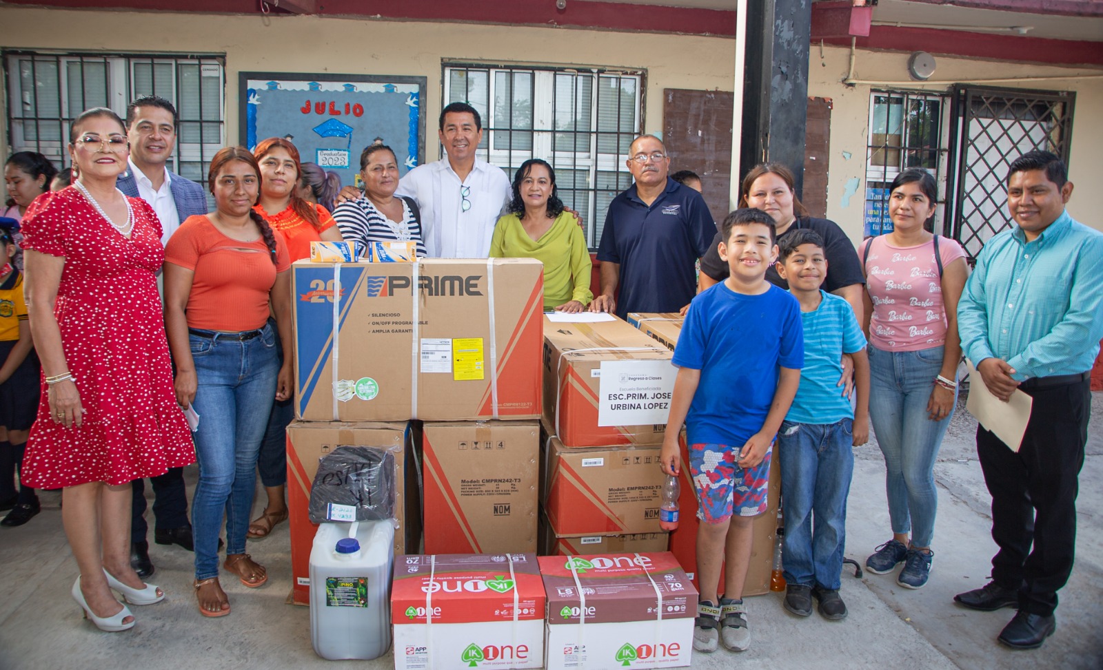 Activa Alcalde Mario López programa “Regreso a Clases 2023” en beneficio de 15,500 estudiantes