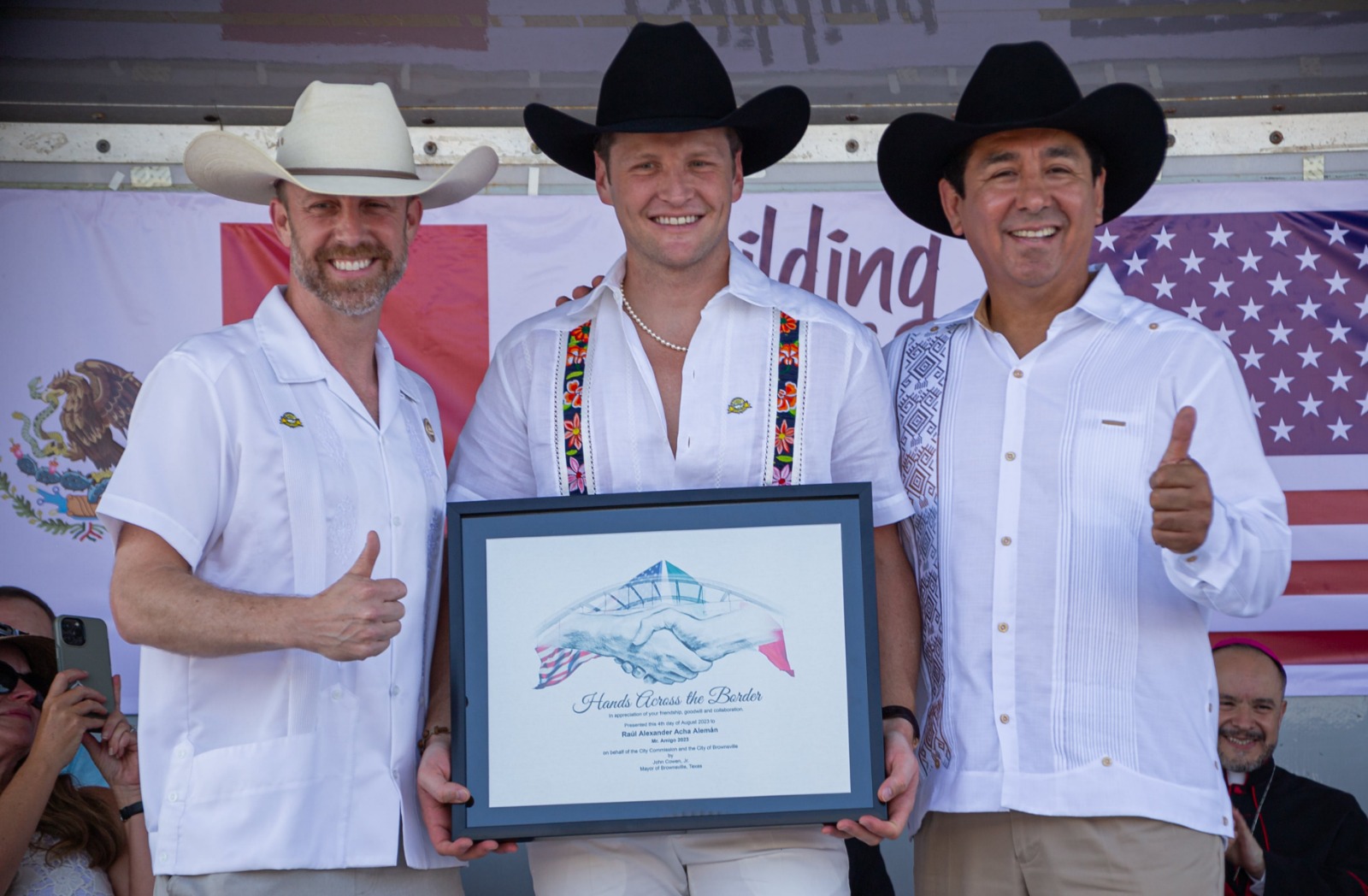 Reafirman Alcaldes Mario López y John Cowen hermandad entre Matamoros y Brownsville, Texas