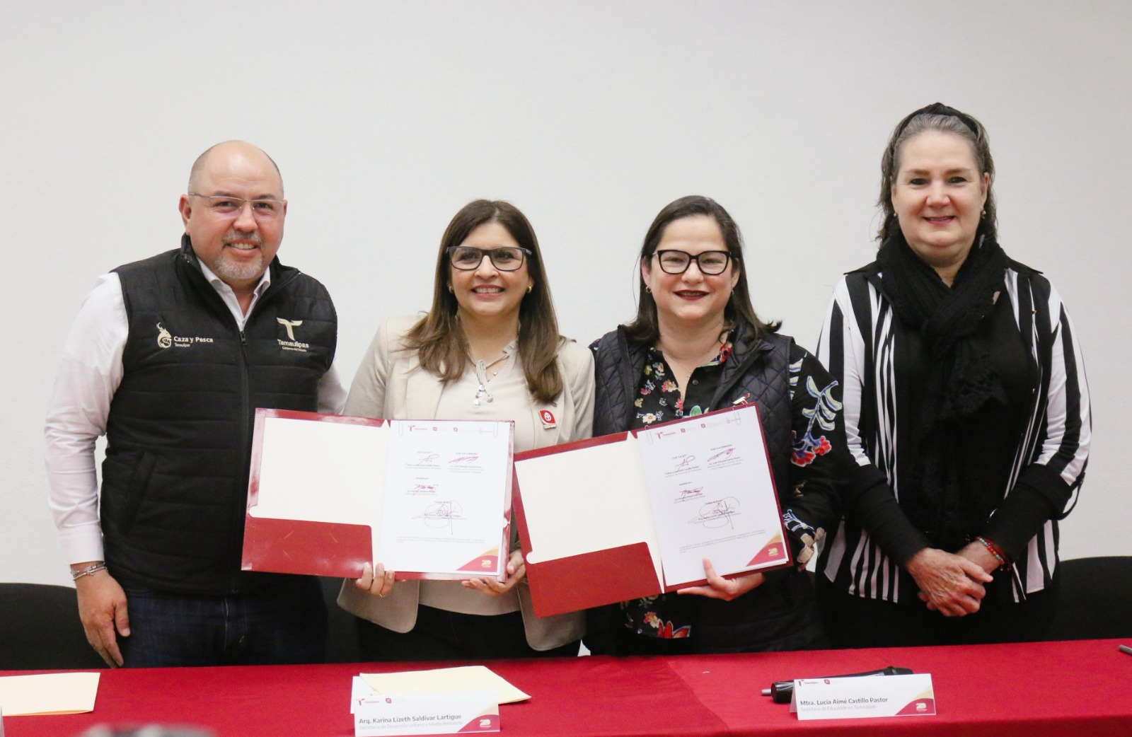 Firman SEDUMA y SET acuerdo para fortalecer la educación ambiental