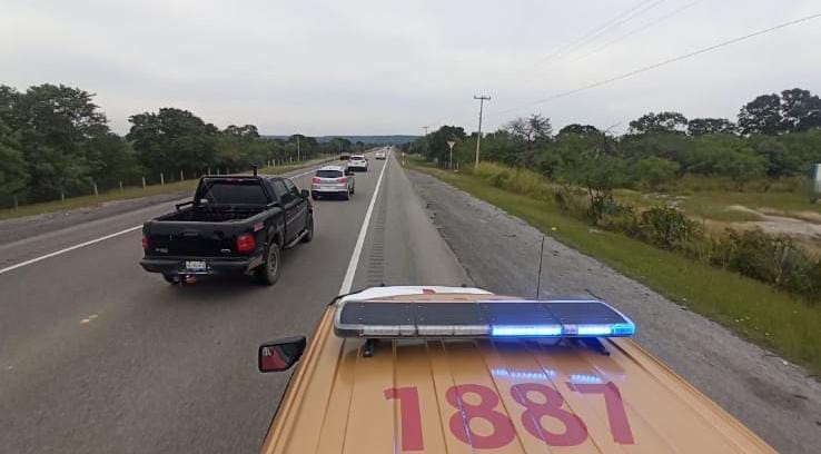 Guardia Estatal brinda seguridad a caravana de paisanos