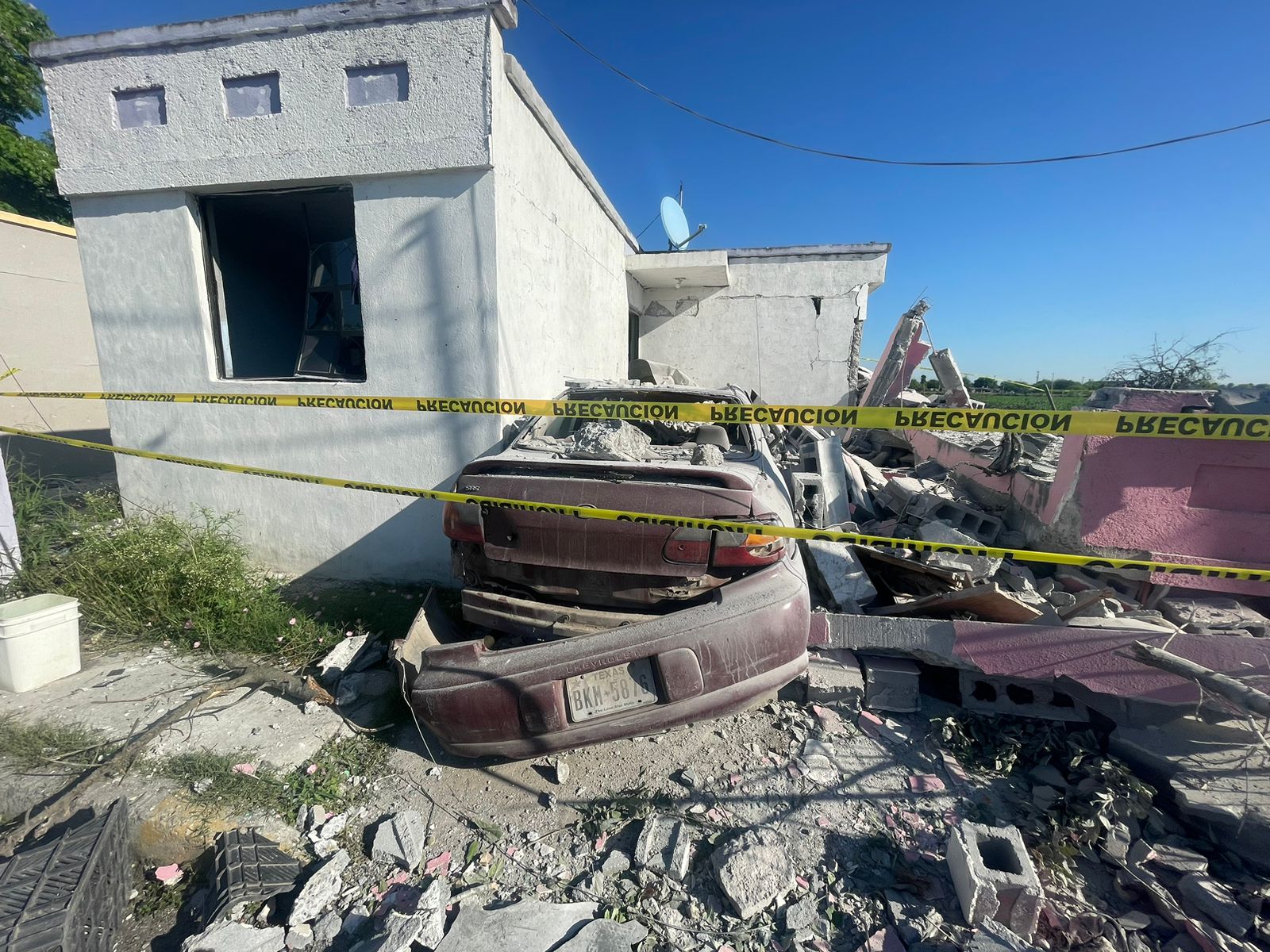 Explosiones en fraccionamiento de Valle Hermoso, Tamaulipas, dejan una persona muerta y 6 heridas