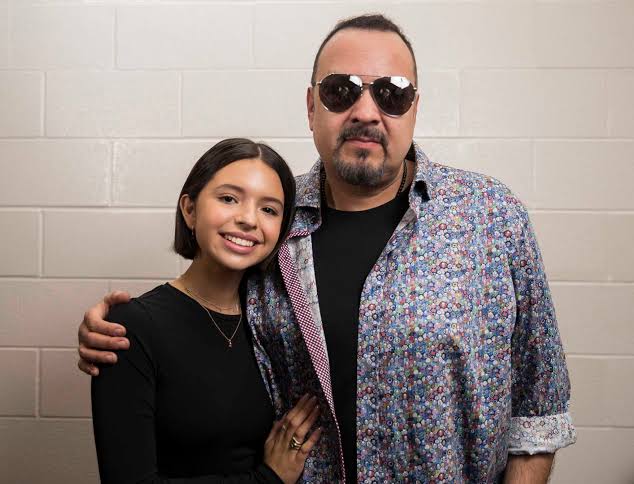 Pepe Aguilar hace en vivo en Instagram desde Japón y recibe miles de comentarios de burla y auxilio por el relajo de Nodal y Ángela