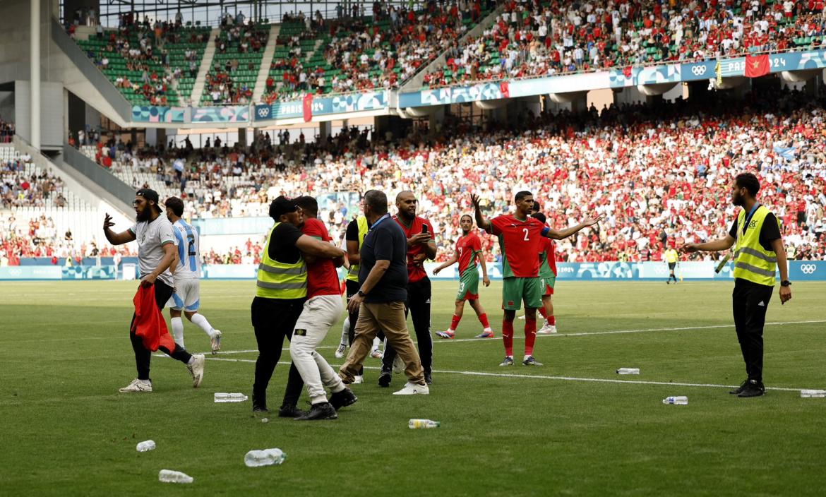 Anulan gol de Argentina una hora después; Marruecos gana