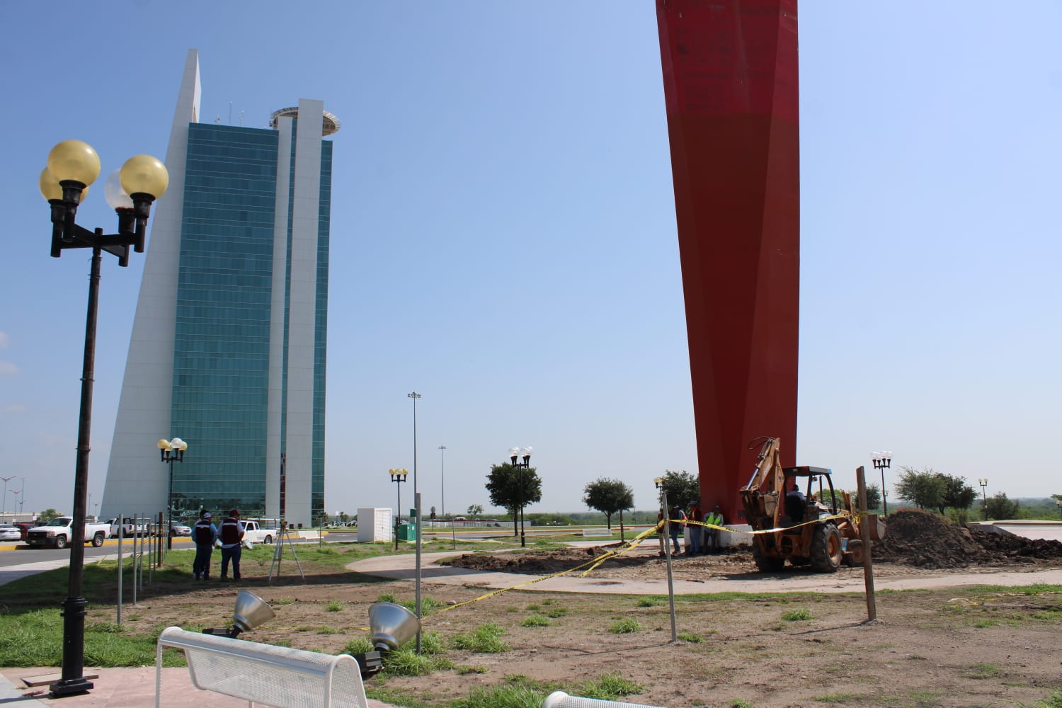 Restaura Obras Públicas Águila del Bicentenario