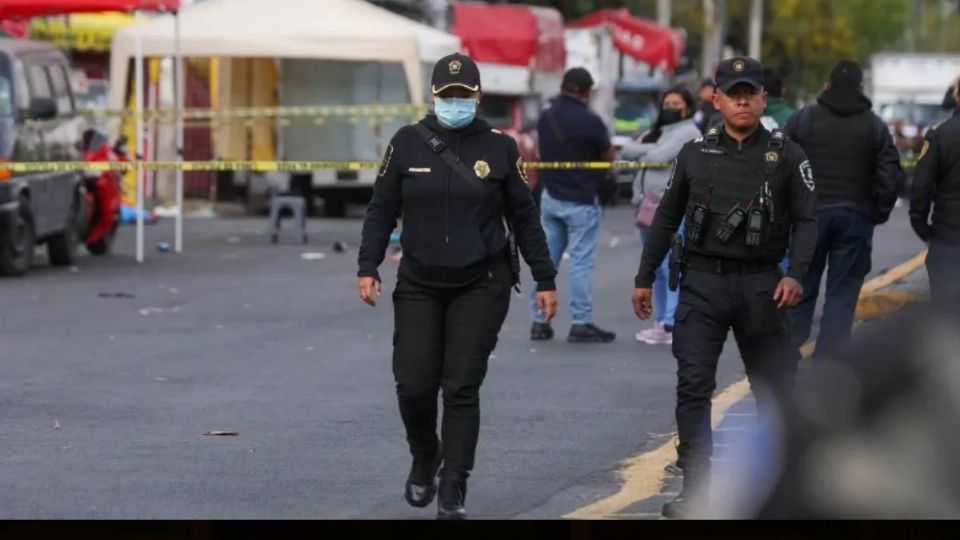 Adolescente es prendido en llamas con thinner en calles de CDMX