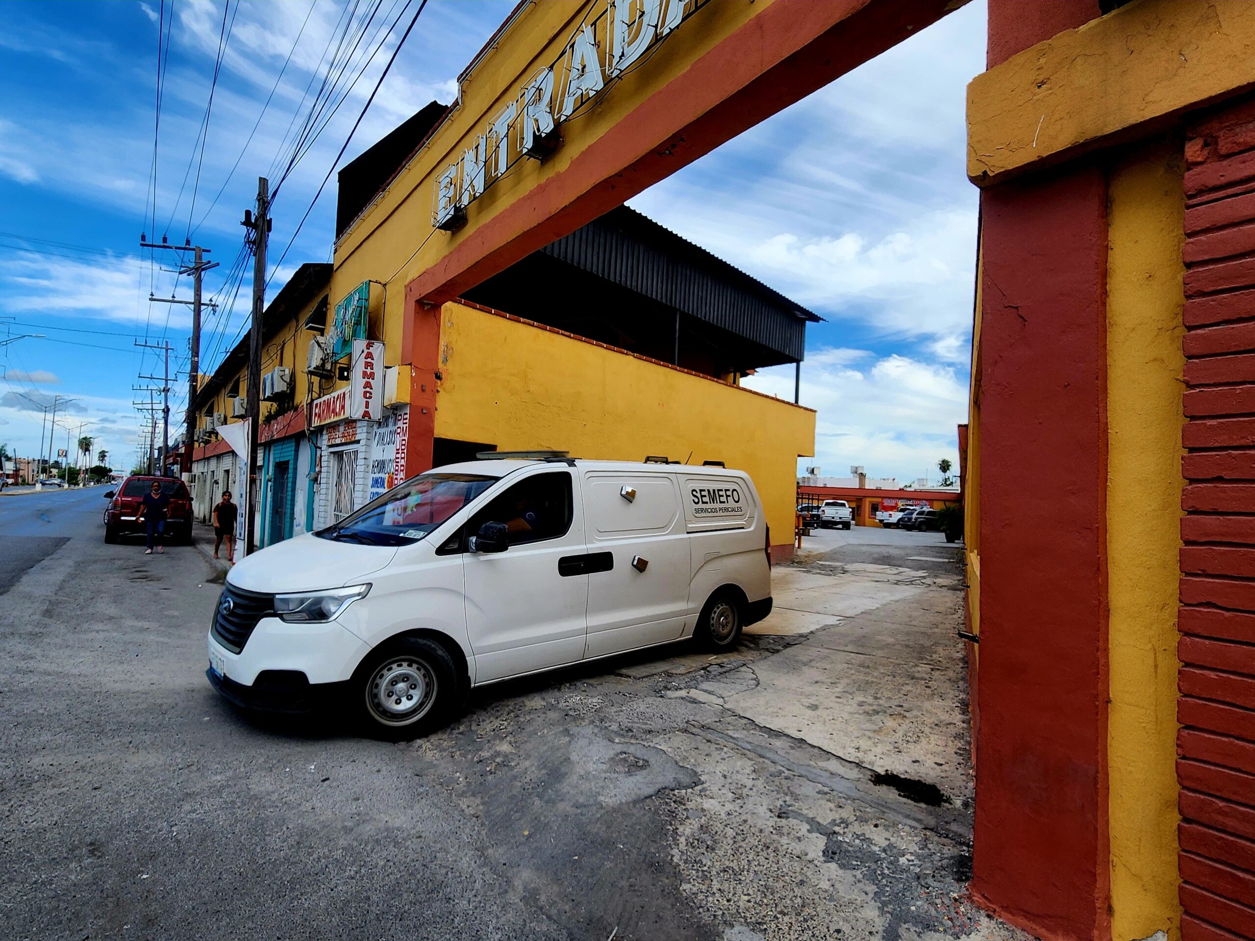 Hombre fallece en alberca de Hotel Villa Jardín