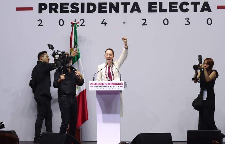 Quisieran que hubiera un deslinde de AMLO, que lo criticara; no lo voy a hacer: Sheinbaum