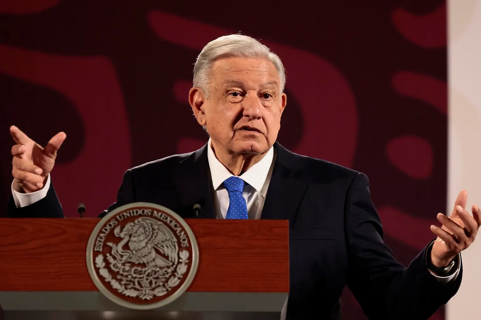 López Obrador acusa que volvió la campaña en su contra en redes para “ablandarlo”