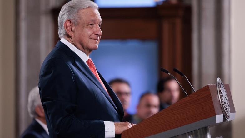 AMLO inaugura convención de youtubers y comunicadores independientes en Palacio Nacional