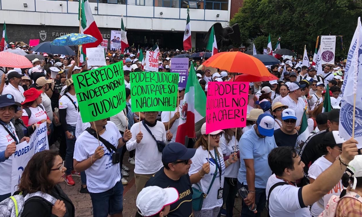 Estudiantes de la UNAM responden a AMLO y Sheinbuam; defienden su derecho a la protesta