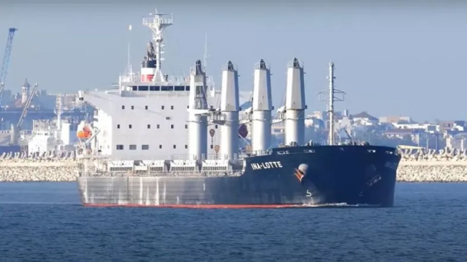 Argentina aísla barco con pasajero sospechoso a viruela del mono