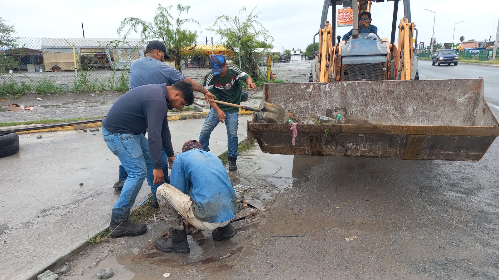 Suman esfuerzos Gobierno de Matamoros y JAD para atender afectaciones por “Francine” y tormenta tropical No. 21