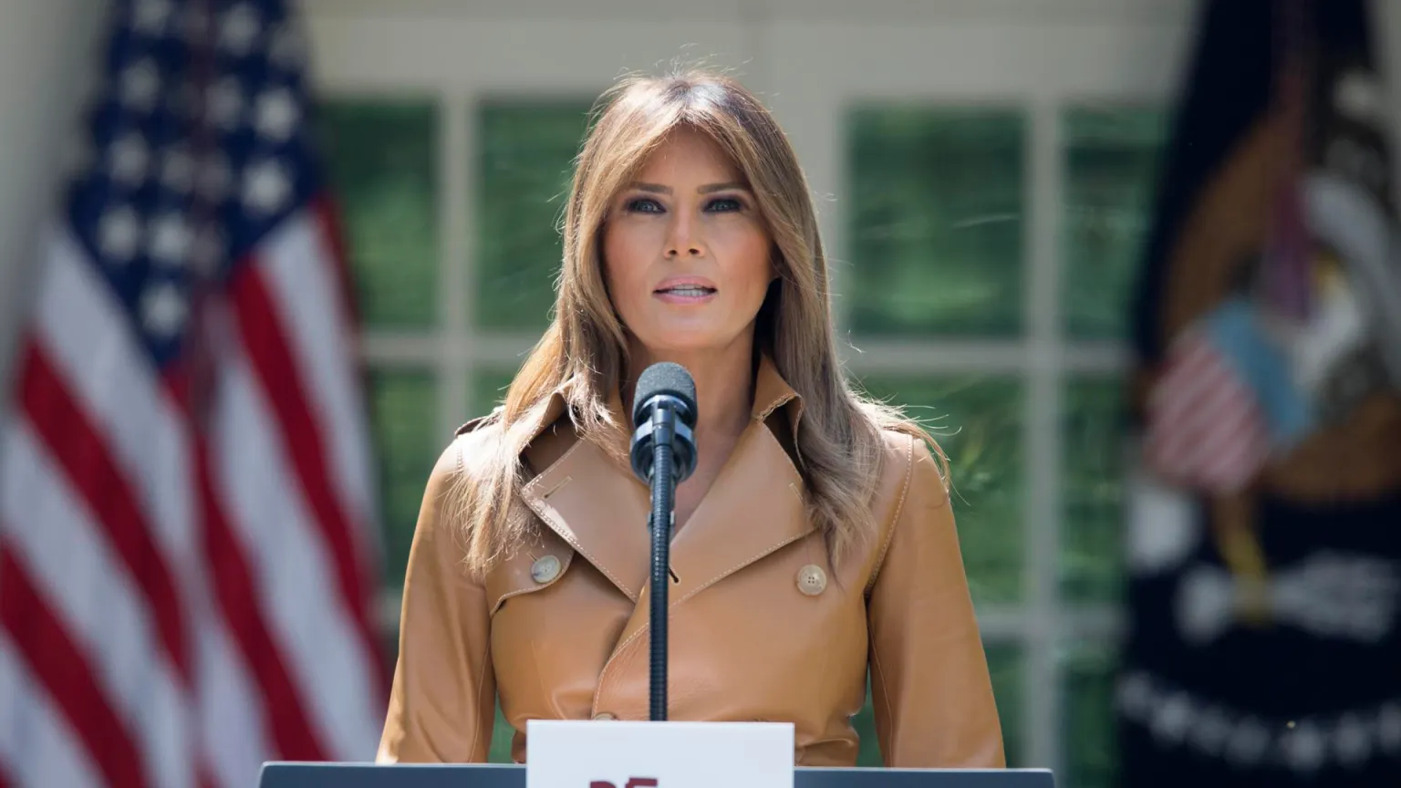 Melania Trump denuncia intentos para silenciar a su marido