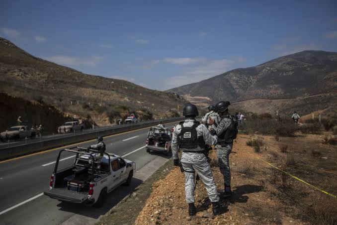 Envían 600 militares a Sinaloa para controlar a la delincuencia 