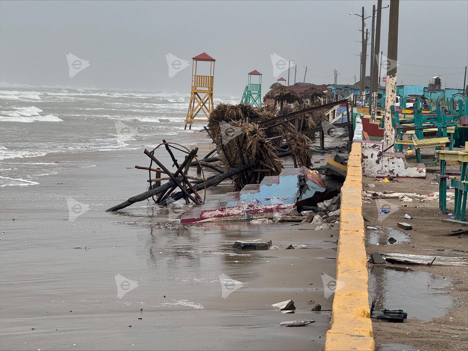 Daños en playa por tormenta