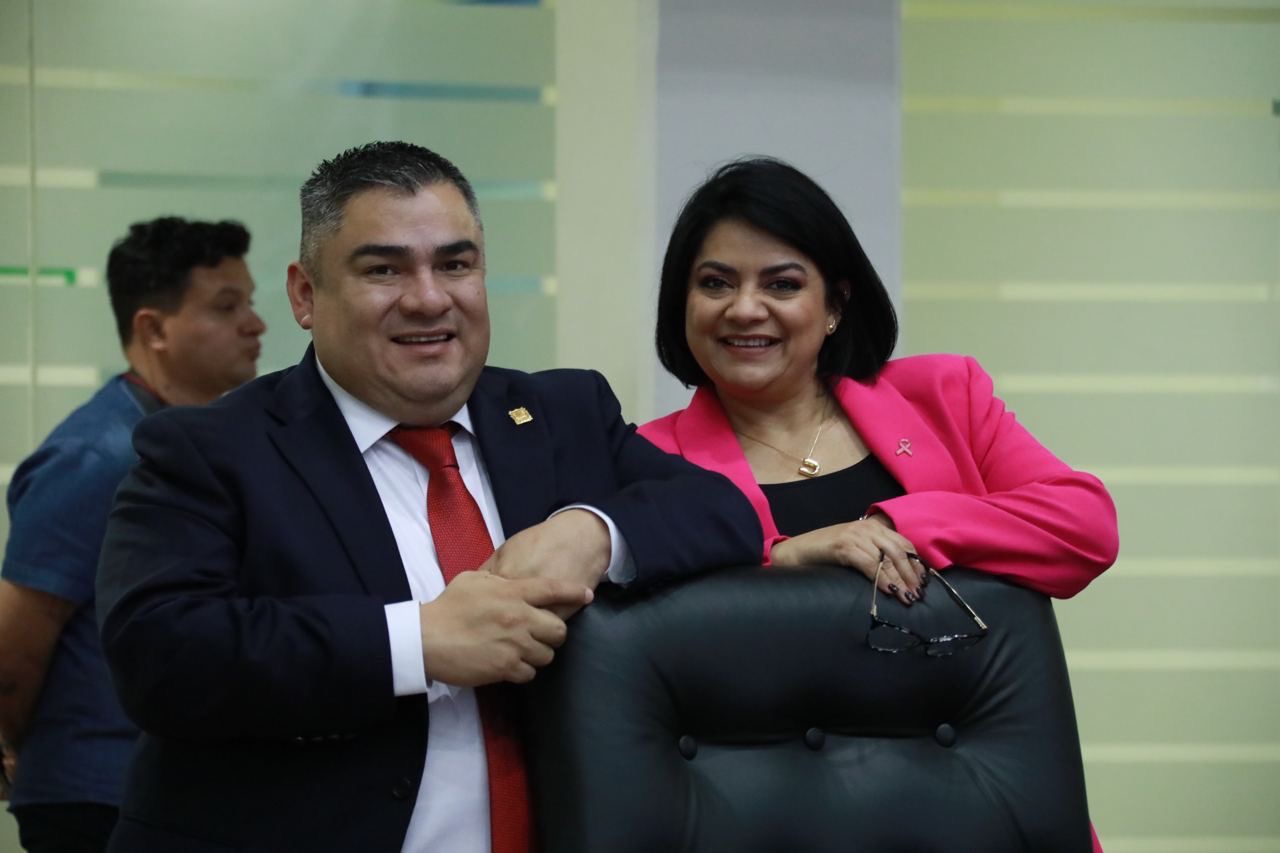 Presentan iniciativa de igualdad salarial