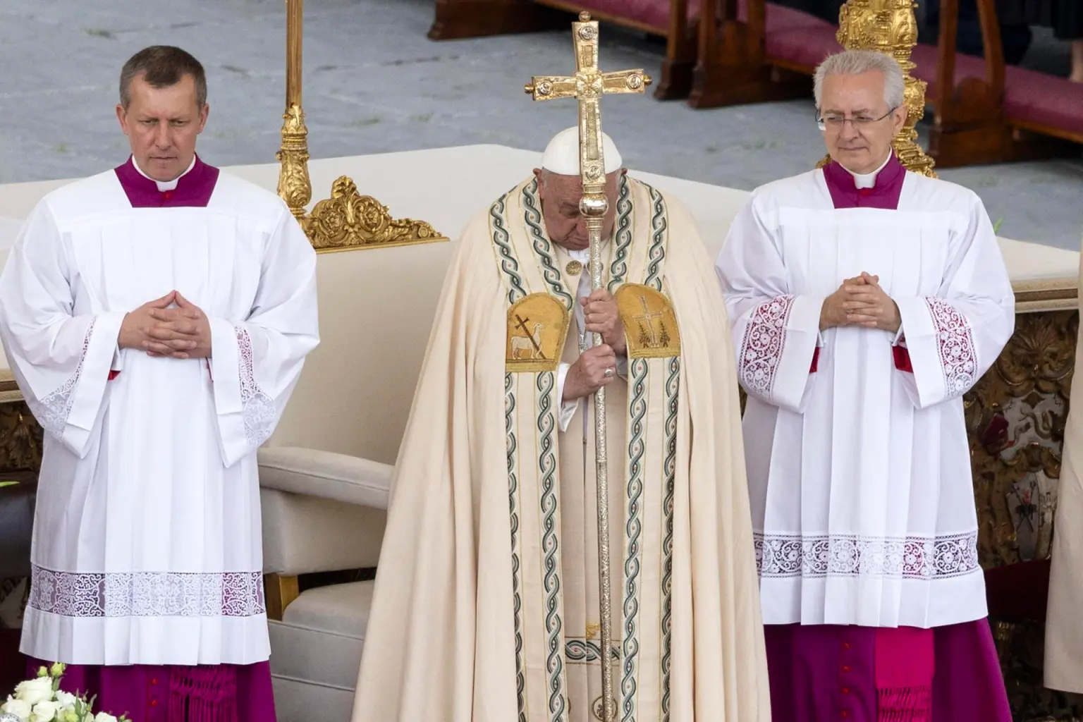 Papa Francisco apela al fin de las guerras y hace énfasis en “la martirizada Palestina”