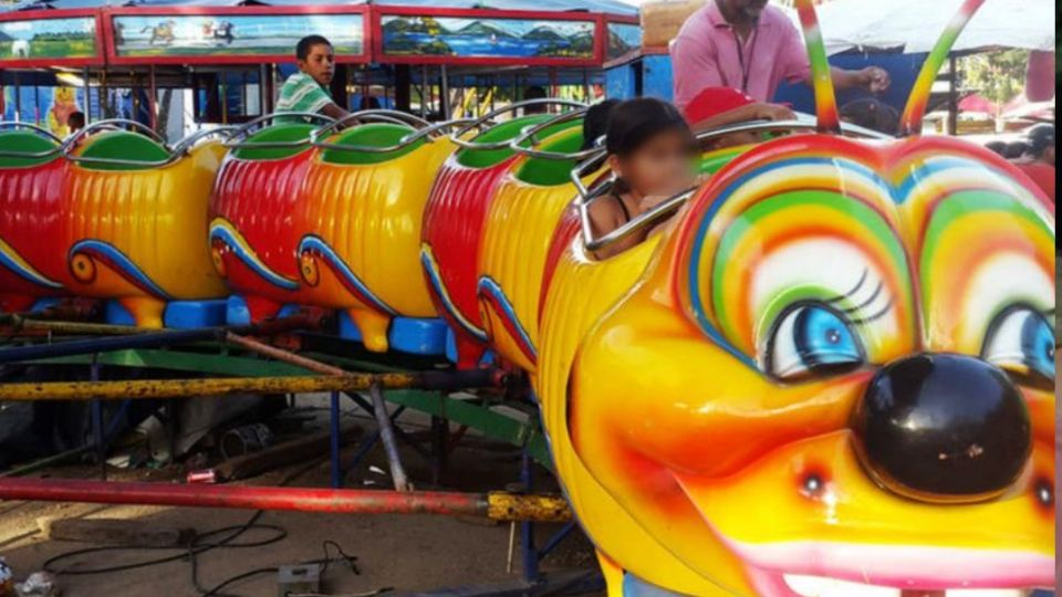 «Gusanito» de feria presenta una falla mecánica y deja 16 niños lesionados