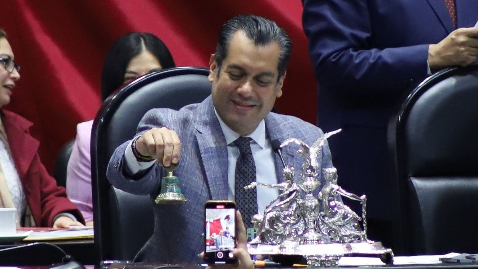 Diputados avalan reforma que fortalece a CFE, PEMEX y otros organismos