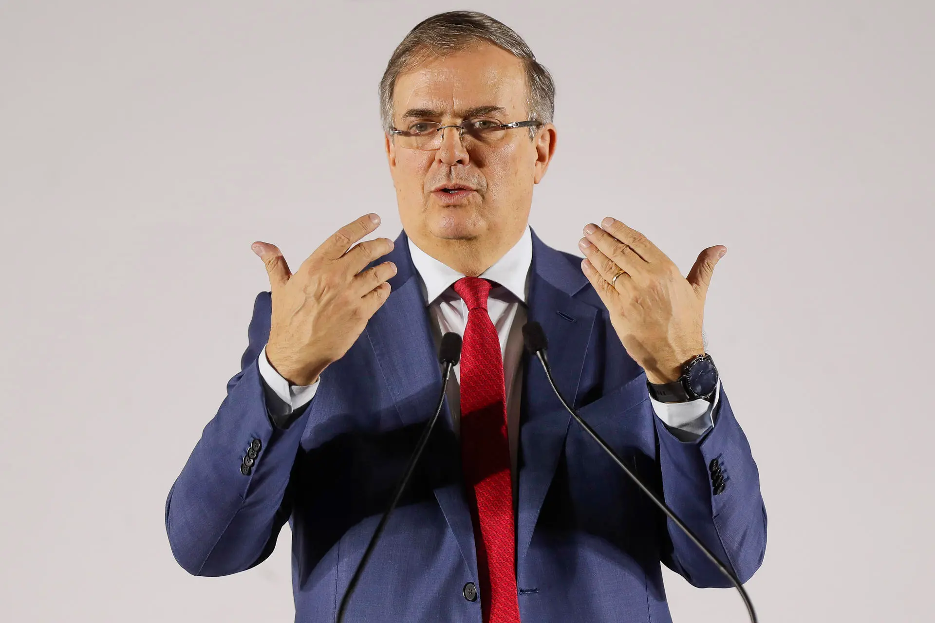 Marcelo Ebrard afirma que “el viento va a favor de México” en materia económica