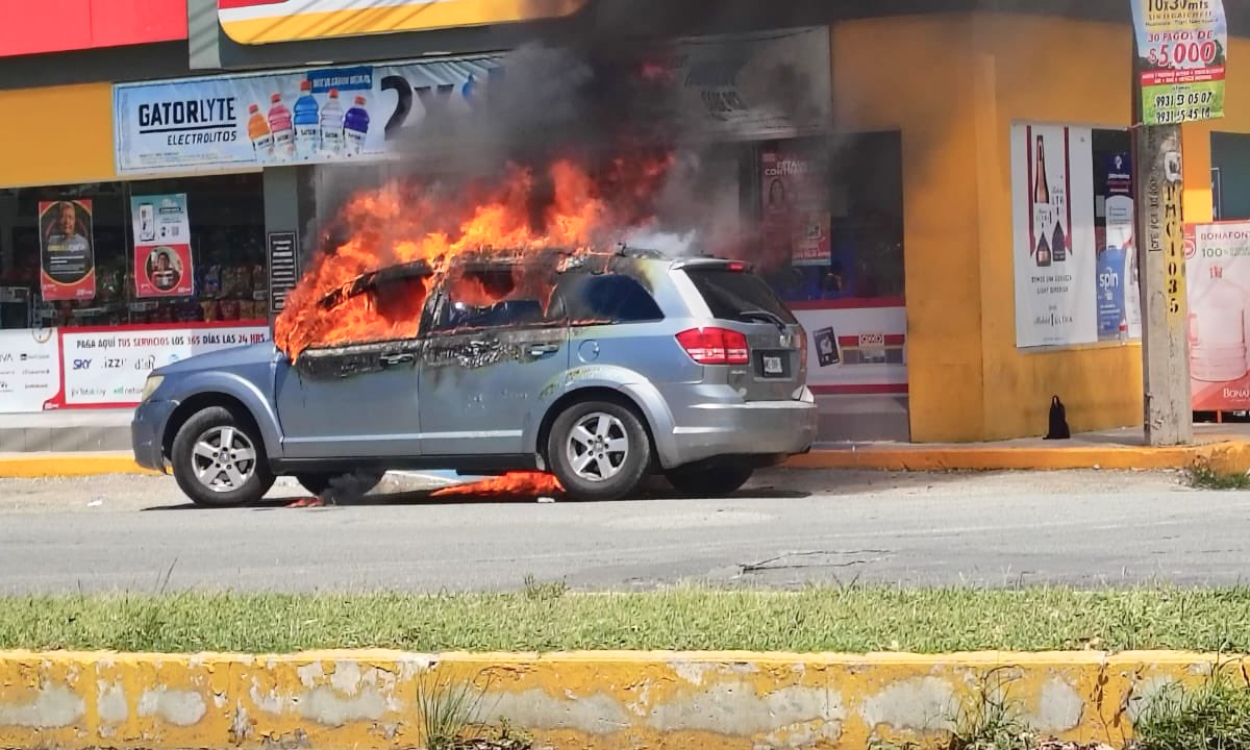 Tabasco vive jornada violenta: balaceras y quema de tiendas y autos