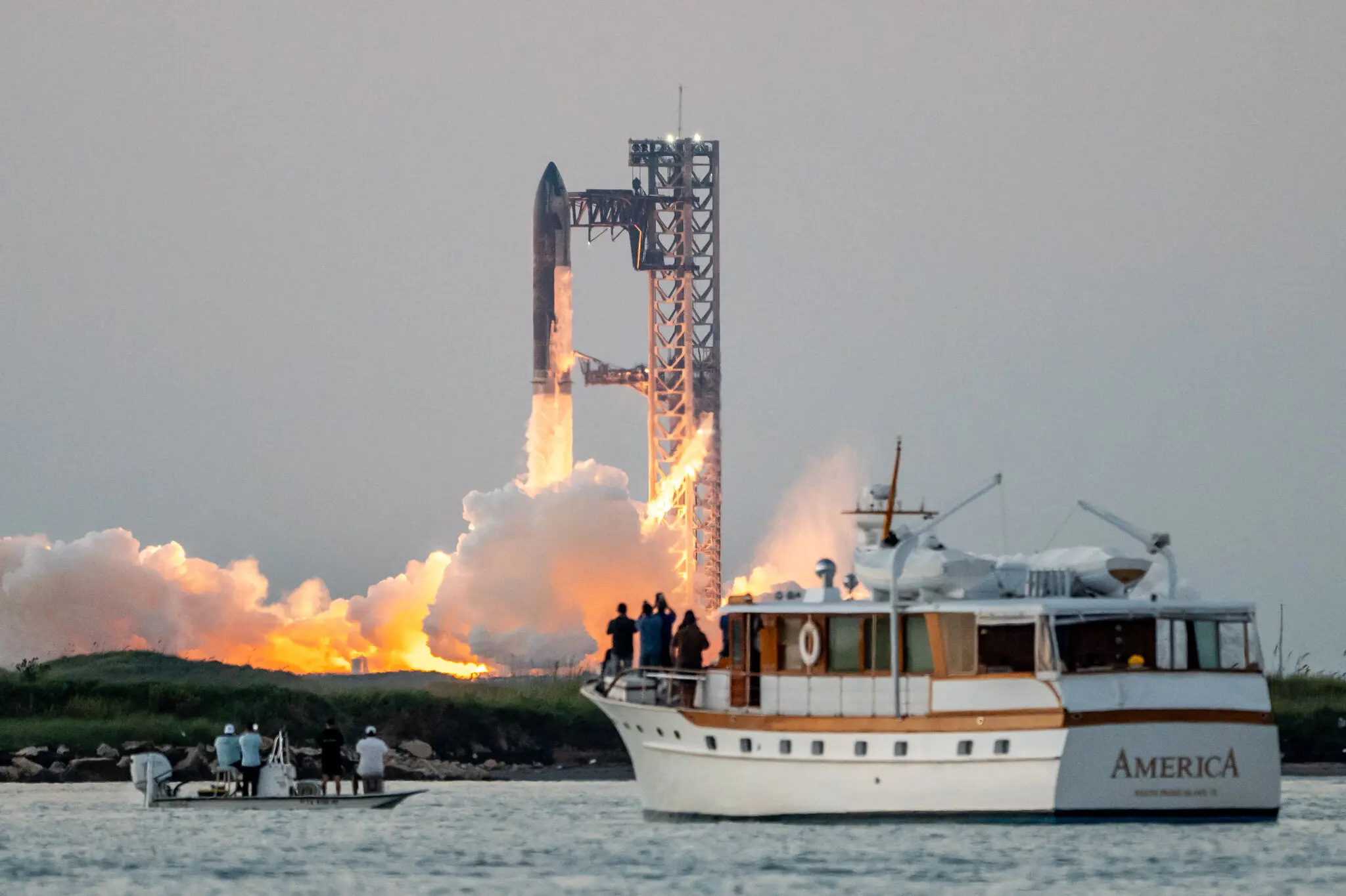 El estampido sónico de la nave espacial de SpaceX crea riesgo de daños estructurales