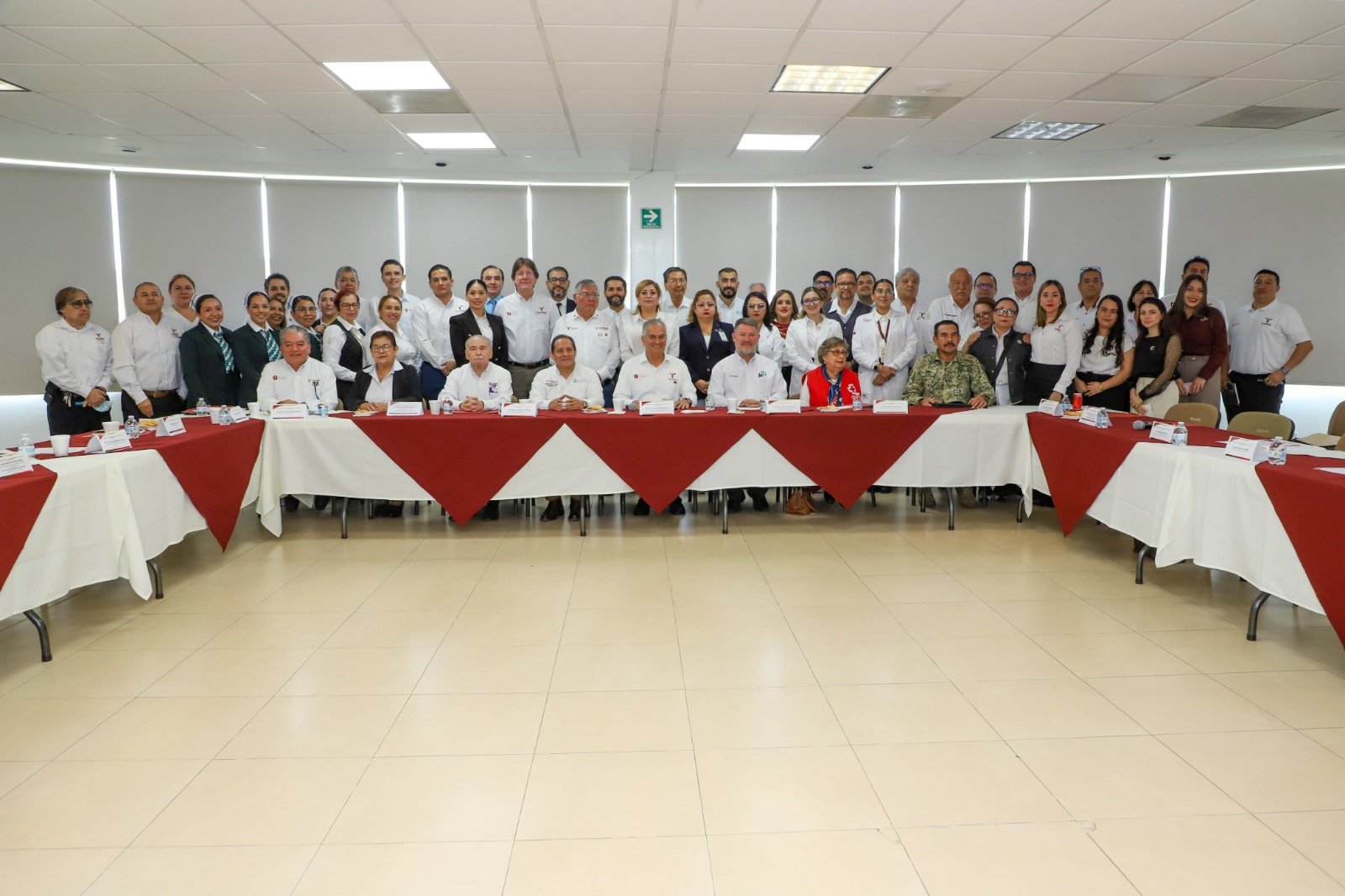 Toman protesta a nuevos integrantes del Comando Interinstitucional Estatal del Sector Salud