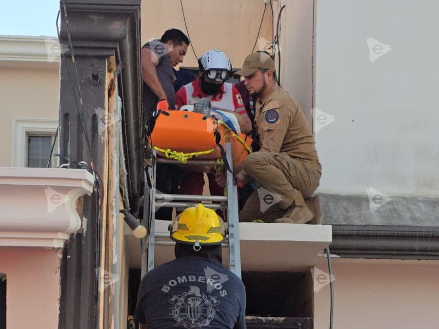 Rescatan a lesionado