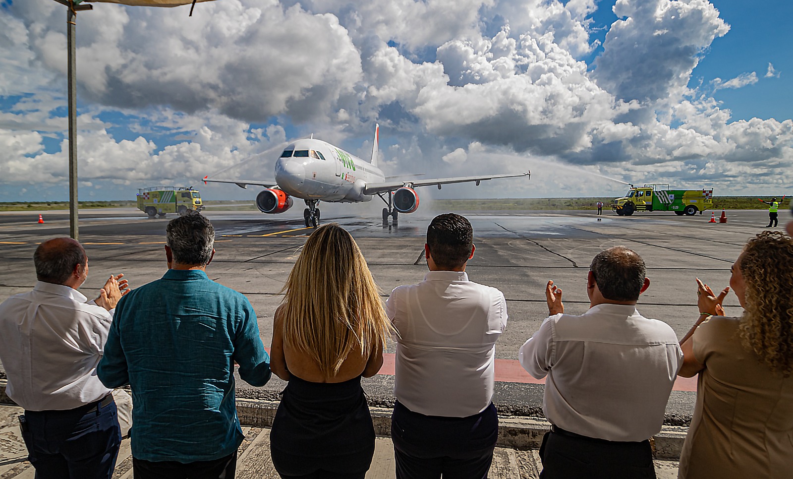 Inaugura alcalde Alberto Granados la nueva ruta aérea de «Viva» CDMX-Matamoros