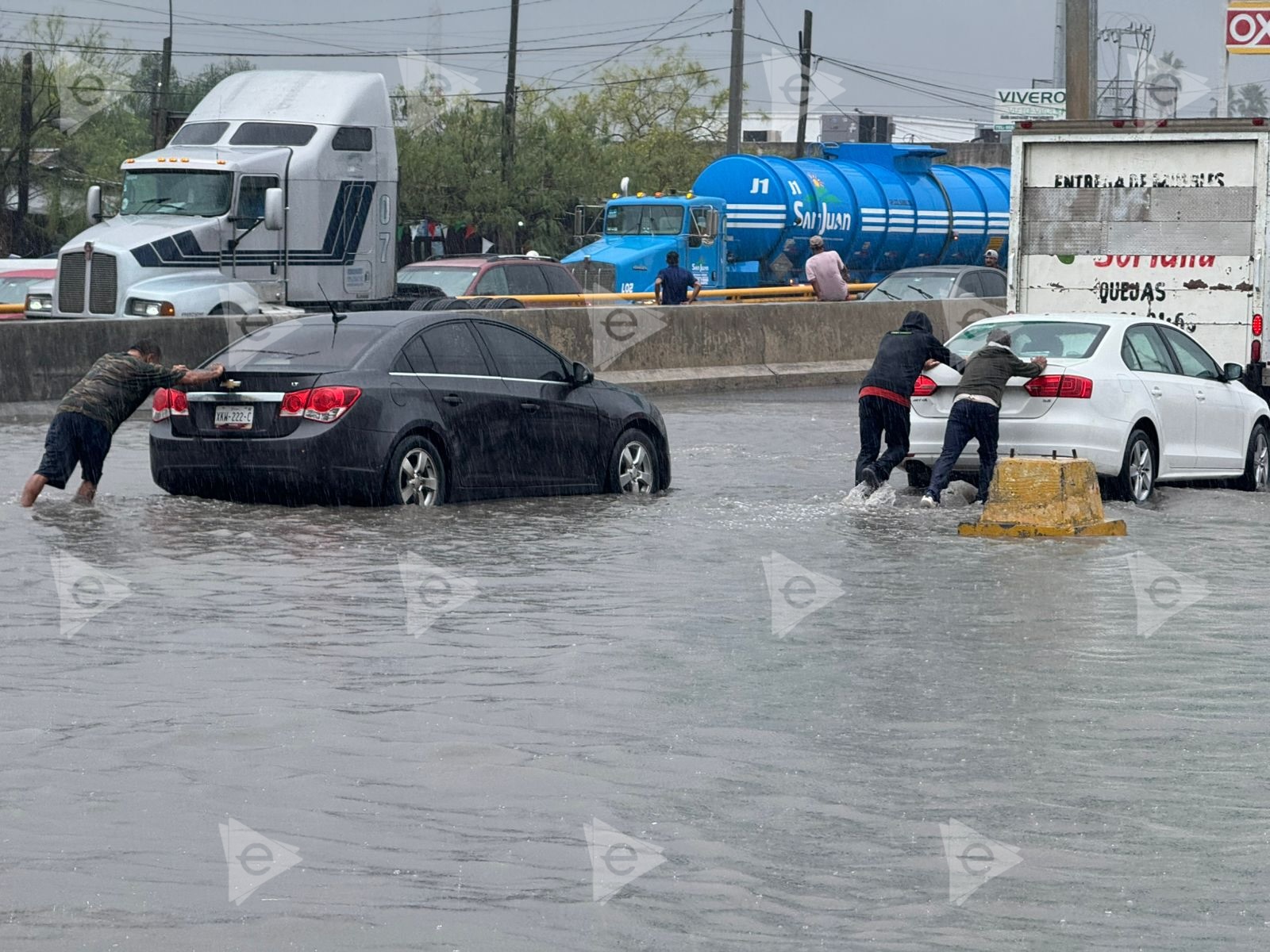 Lluvia inunda ciudad