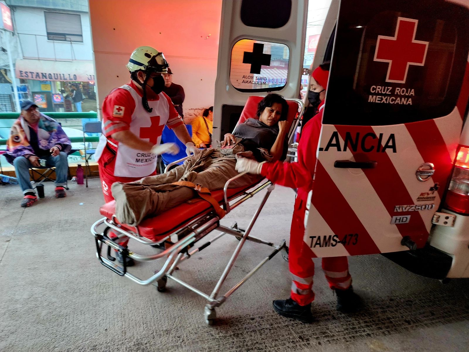 Joven da a luz en casa