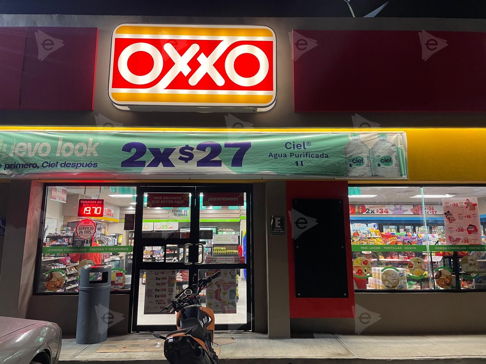 Asaltan Oxxo 