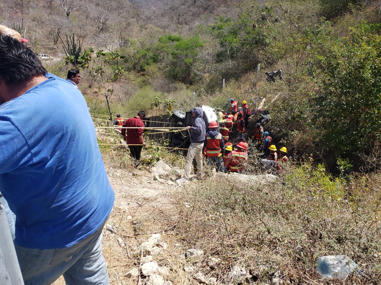 Once muertos en accidente